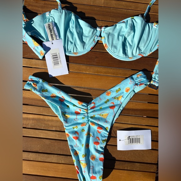 LARGE NWT Blue Orange Spritz Dippin' Daisy's Swim Bikini - Picture 5 of 6